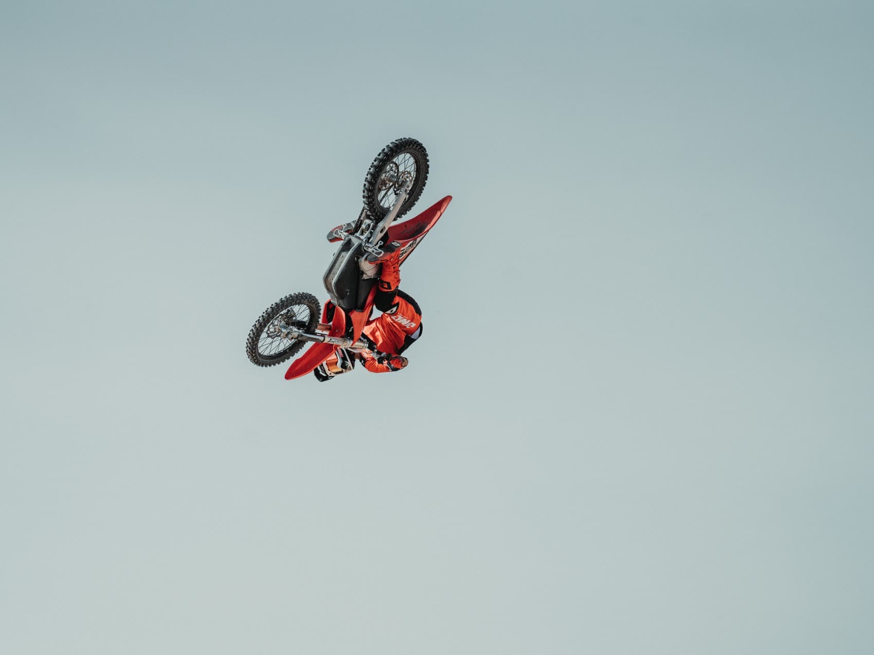 Master Dirt Bike Racing: Tips to Get Ahead of the Pack